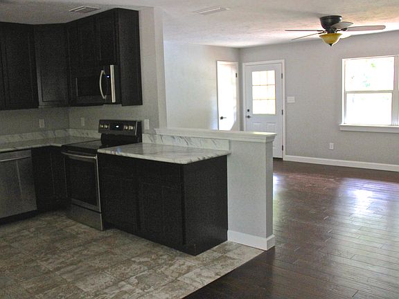 4th image of 3135 Nw 46th Place