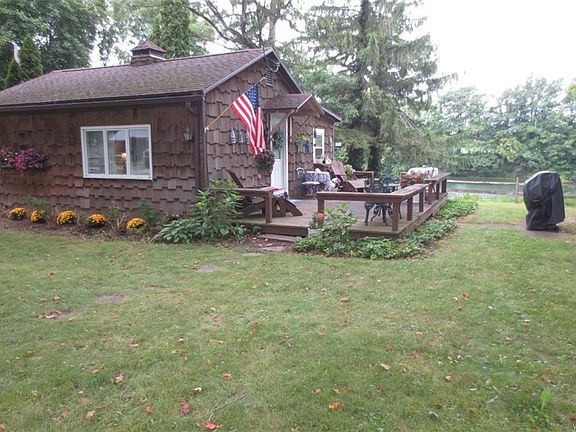 4th image of 12997 Hillcrest Dr