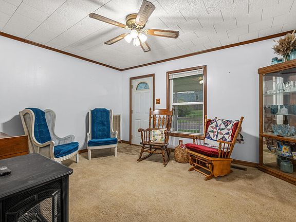 4th image of 631 N Sandbranch Rd