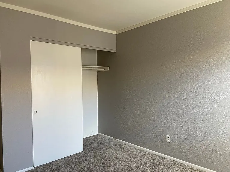 2693 E Oakleaf Dr — Photo 23