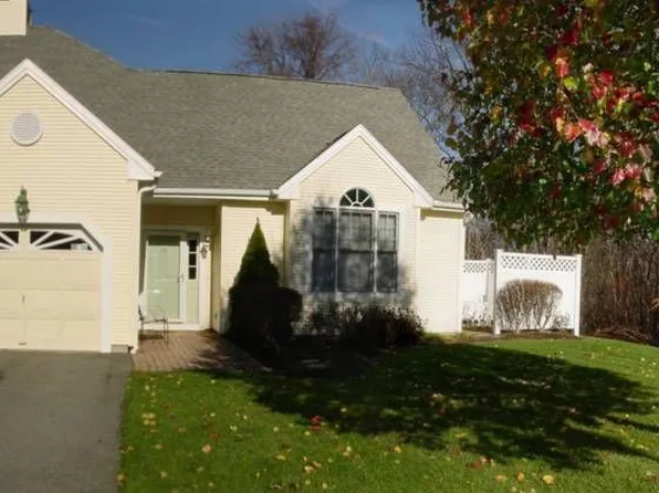 18 Southwick Ct N, Milford, CT 06461