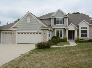 1608 Hunter Rd, Waukesha, WI 53189