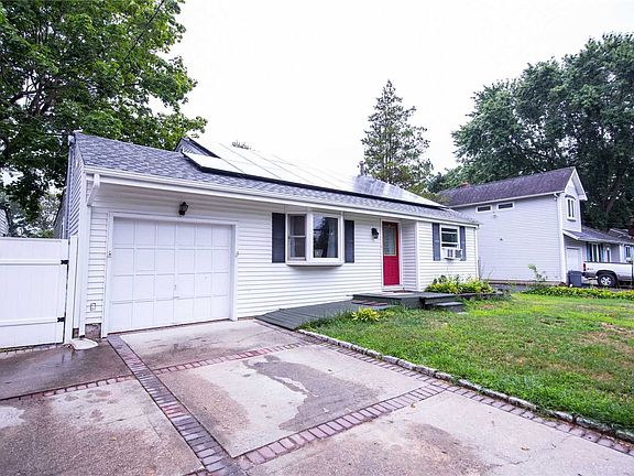 2nd image of 569 Jayne Blvd