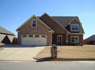 1605 Hydrangea Dr, Phenix City, AL 36867