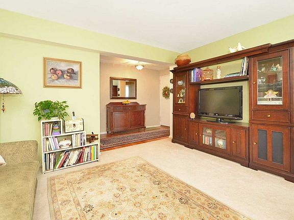 4th image of 21050 41st Ave APT 3C