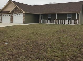 1602 Dew Drop Dr, Marion, IL 62959