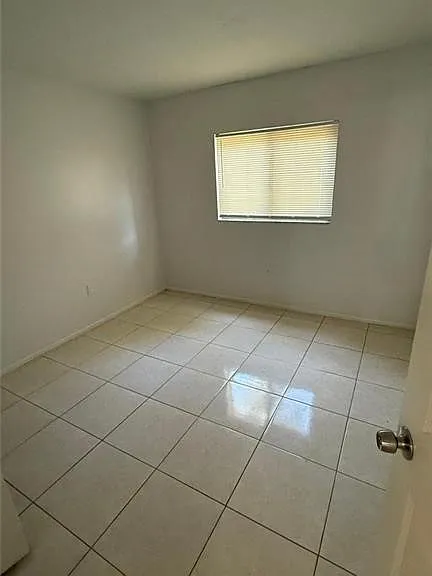 2680 Park Windsor Dr #503 — Photo 4