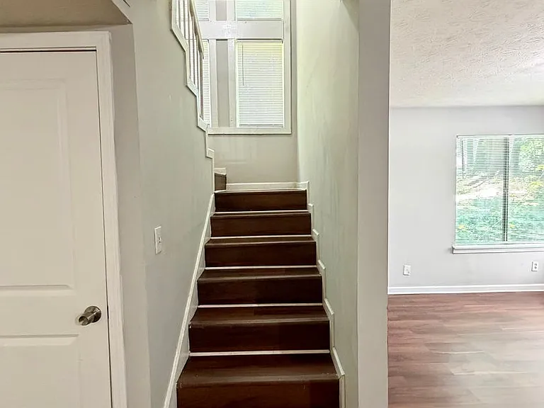 8588 Creekwood Way — Photo 13