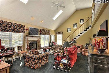 5th image of 639 Bridgeside Dr