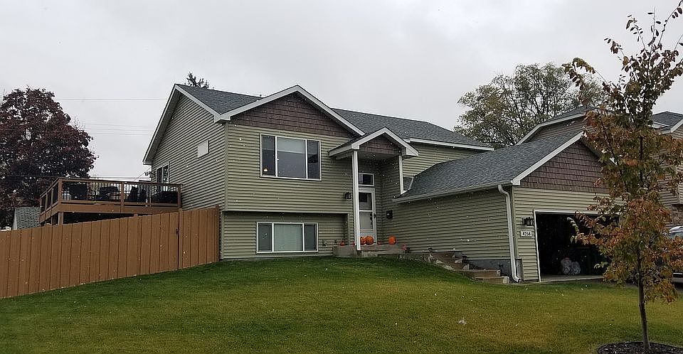 2nd image of 4258 Scott Ave N