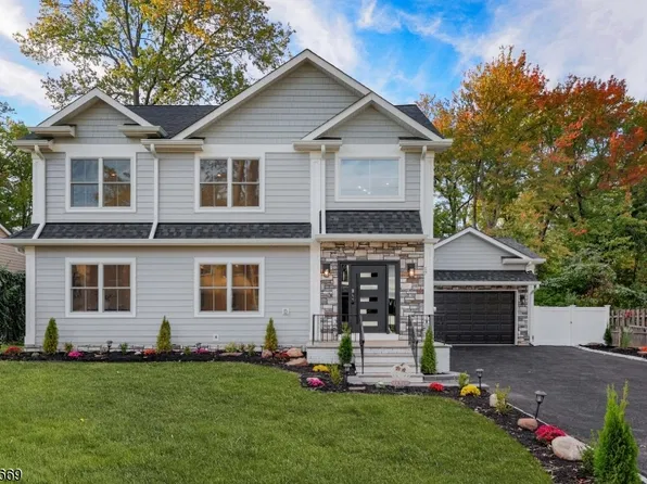 17 Blake Dr, Clark Twp., NJ 07066