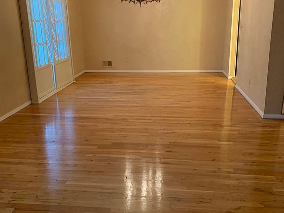 3rd image of 244 Kell Ave