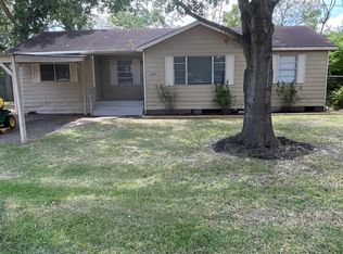 9518 Carlow Ln, La Porte, TX 77571