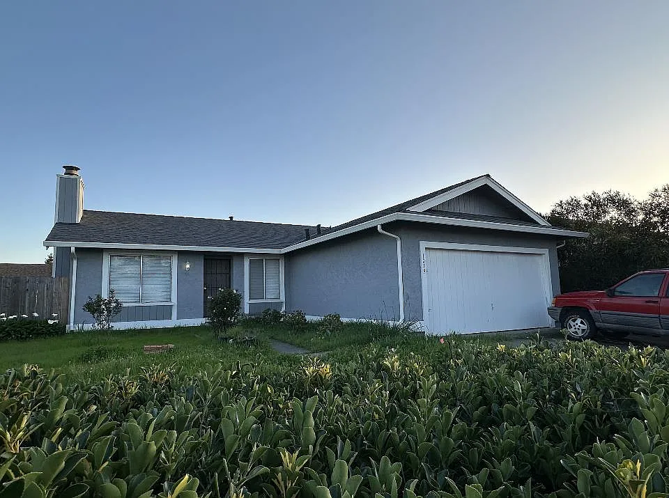 1019 Greylag Dr photo 1