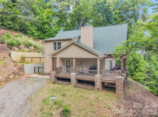 227 Snug Harbor Cir, Lake Lure, NC 28746