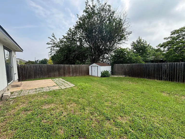 800 Riverway Ln — Photo 35