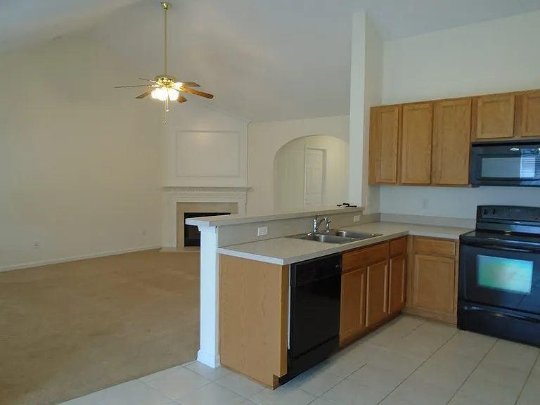 153 Pickett Creek Ln — Photo 7