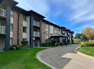 1950 Jade Ln #2B, Saint Paul, MN 55122