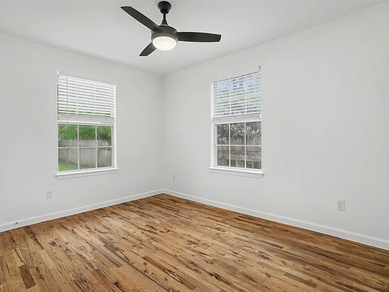 6307 Chesterfield Ave — Photo 10