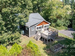43 Melton Rd, Candler, NC 28715