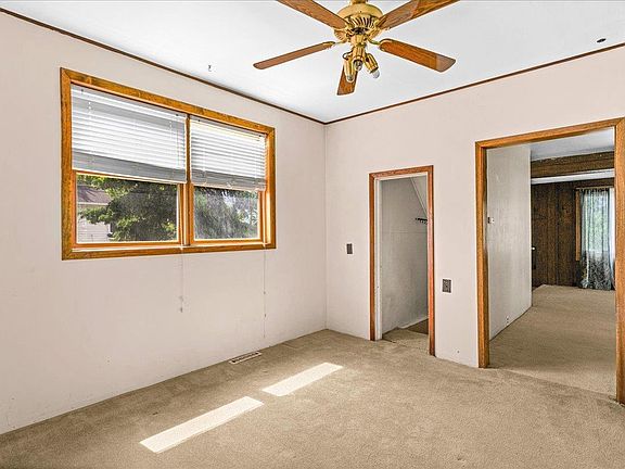 5th image of 720 N 23rd Ave W
