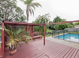 5280 SW 5th St, Plantation, FL 33317