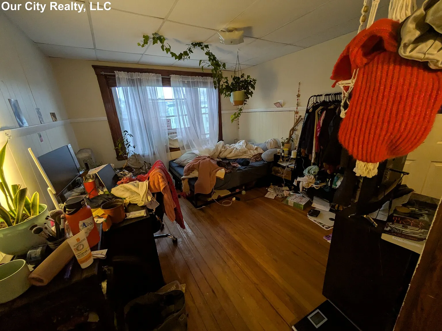 3 bed, 1000 sqft, $3,900 — Photo 2