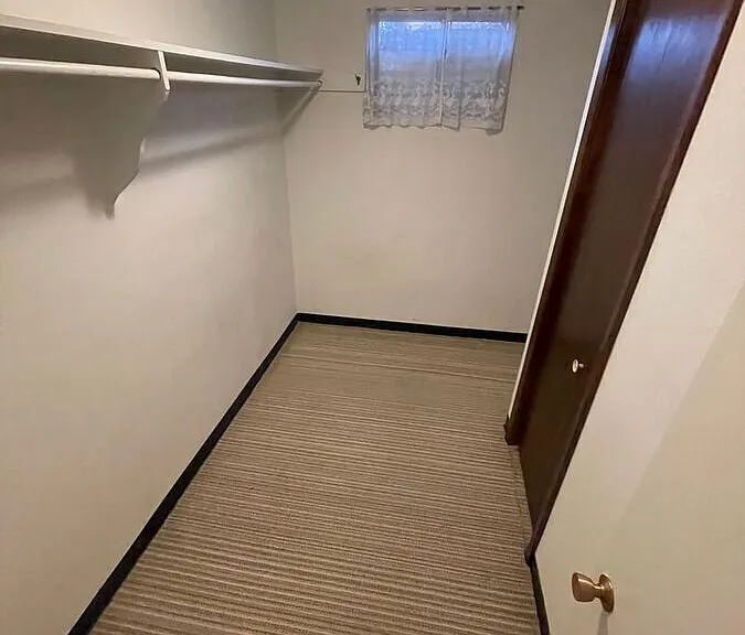 640 E Easter Ave — Photo 27