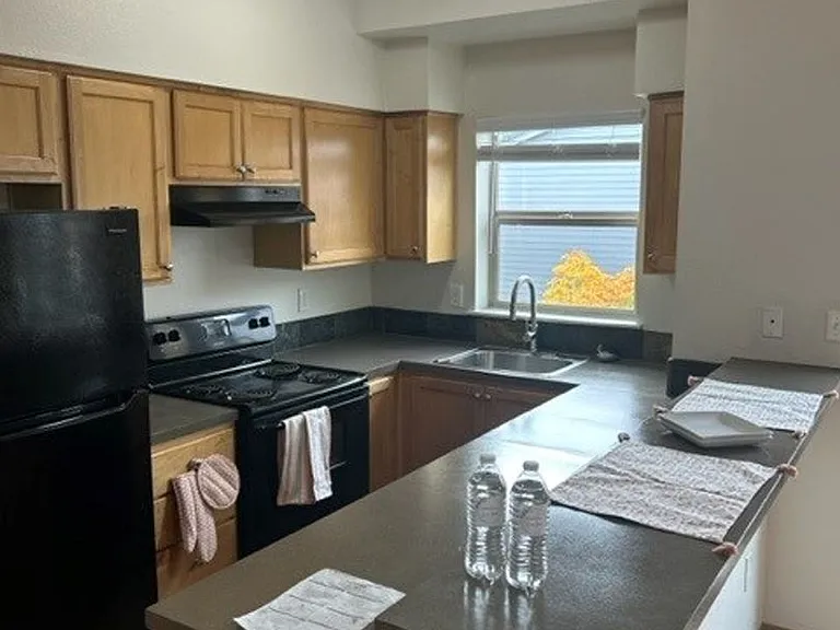 Louis York Apartments — Photo 27