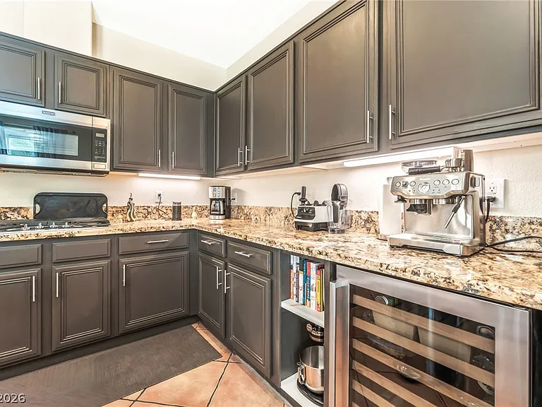 617 Baysville Ct — Photo 9