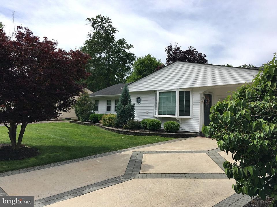 214 Blough Ct, Fairless Hills, PA 19030 Zillow