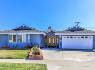 10412 Christmas Dr, Huntington Beach, CA 92646