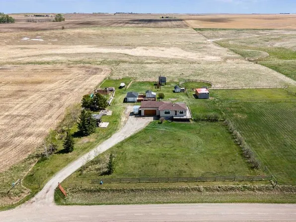 251045 W Range Road 244, Wheatland County, AB T1P 0M5