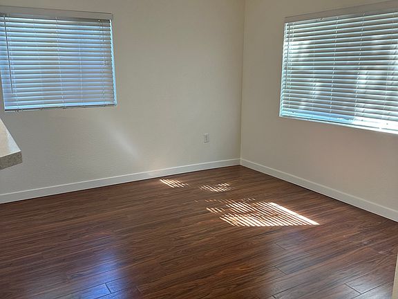 5th image of 13306 SE 272nd St APT I101