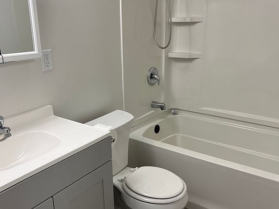 4th image of 301 N 41st St #2