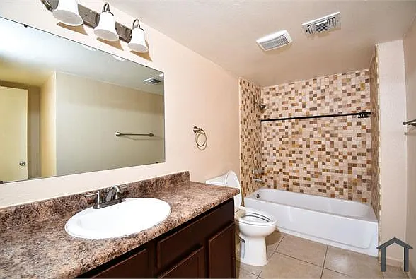 4423 N 13th Pl #3 — Photo 7