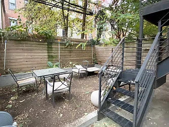 Rented by Living New York