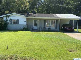 2427 Medaris Rd NW, Huntsville, AL 35810