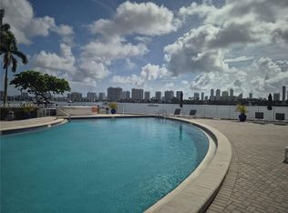 Reef West Condo, North Miami Beach, FL 33160