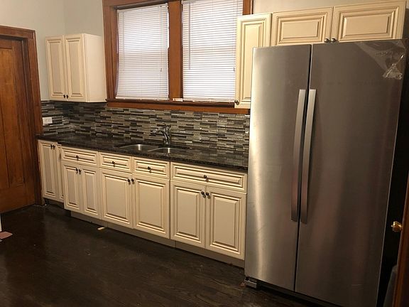 3rd image of 6016 S Albany Ave #1