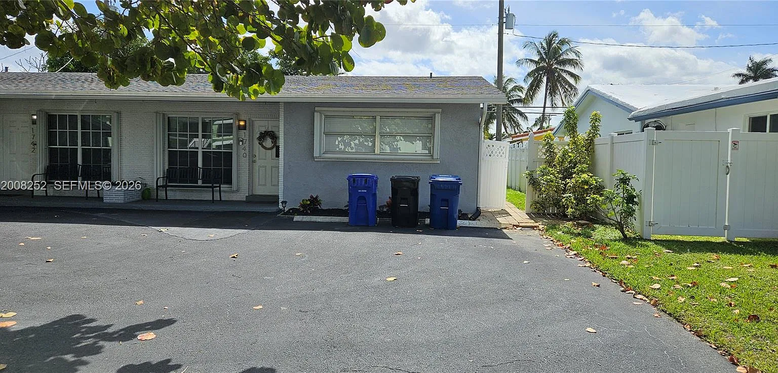 Coral Ridge Isles — Photo 1