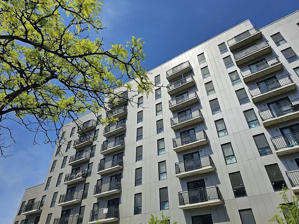 70-25 Queens Blvd #5E, Woodside, NY 11377