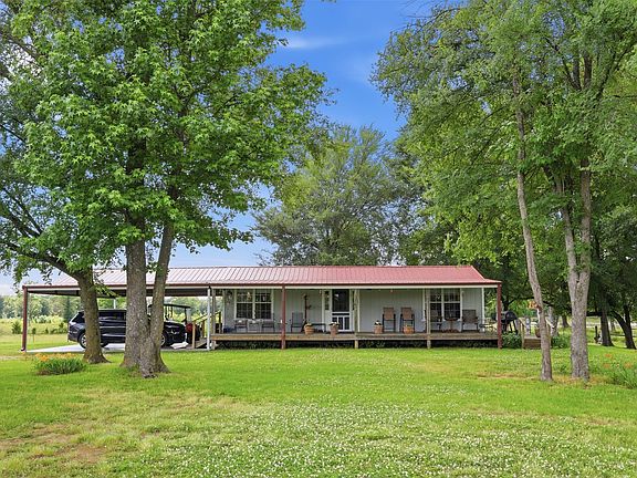 3rd image of 254 County Road 4129