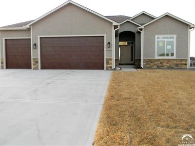 611 N Daylily Dr, Lawrence, KS, 66049