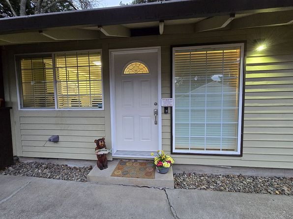 15787 SW Village Cir #A