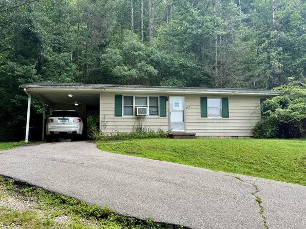 229 McClure Cir, Morehead, KY 40351