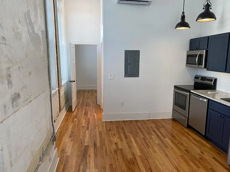 1100 Church St — Photo 26