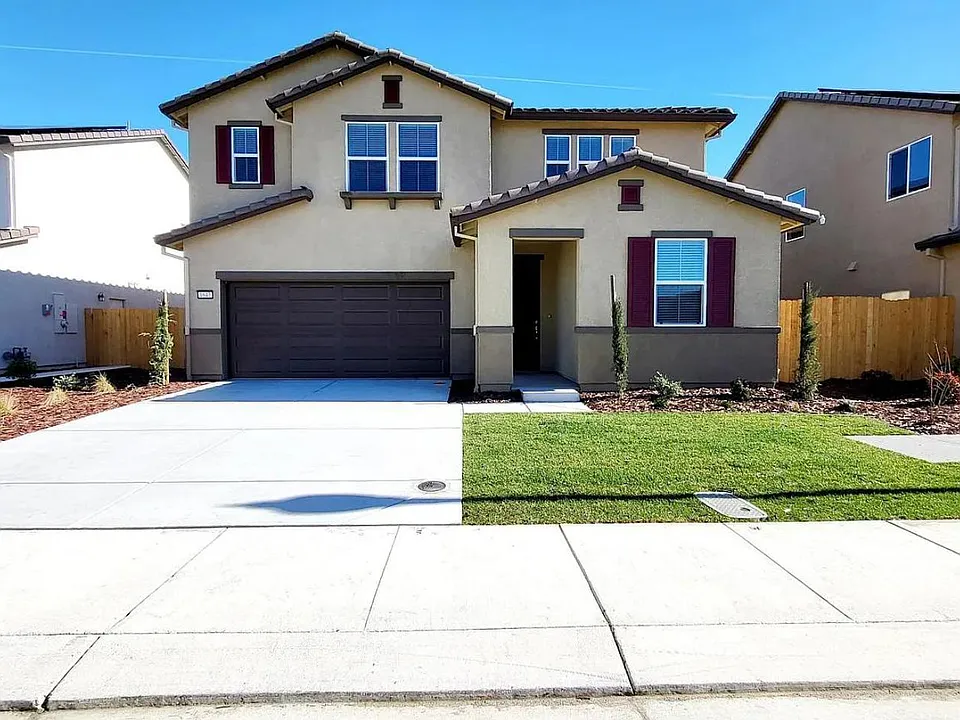 1642 Sanderling Ave