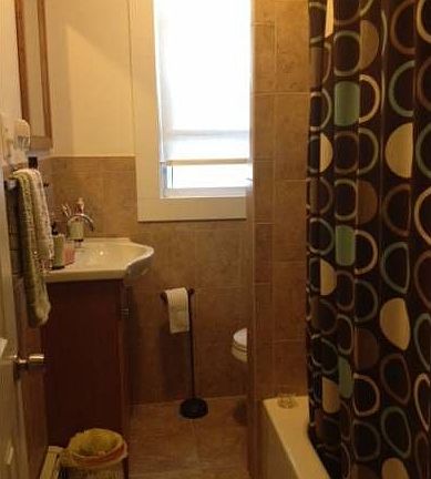 1st floor bath