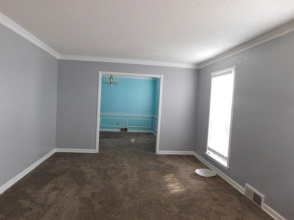 3rd image of 5286 Cresser St